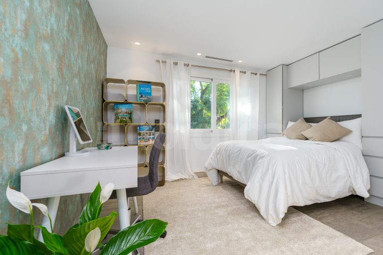 Villa till salu i Nueva Andalucia