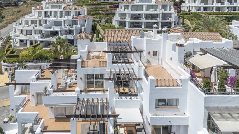 Duplex Penthouse for sale in Las Tortugas de Aloha