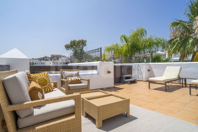 Duplex Penthouse for sale in Las Tortugas de Aloha