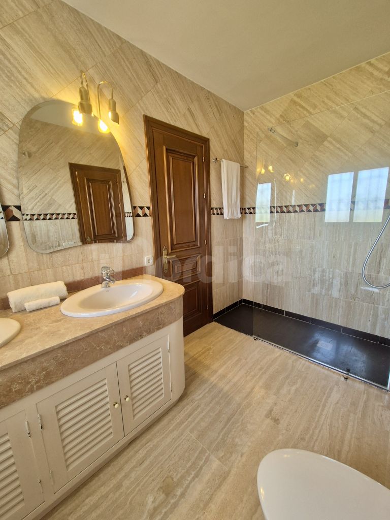 Villa till salu i La Campana