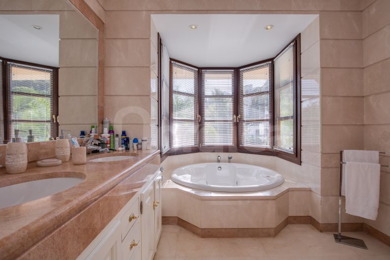 Villa zu verkaufen in Los Arqueros