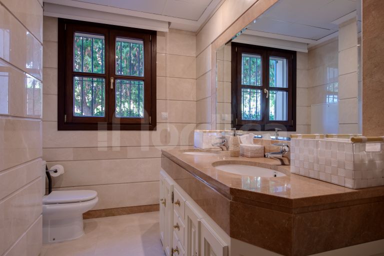 Villa zu verkaufen in Los Arqueros