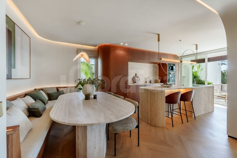 Duplex Penthouse for sale in Alcazaba Beach