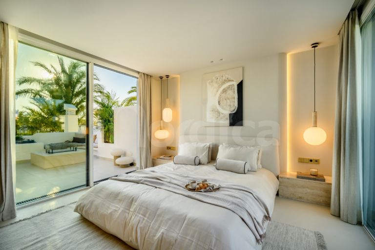 Duplex Penthouse for sale in Alcazaba Beach