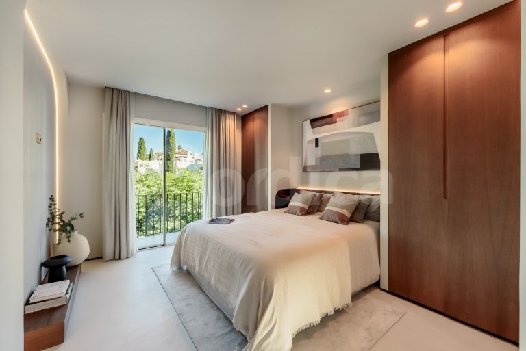 Duplex Penthouse for sale in Alcazaba Beach