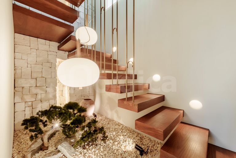 Duplex Penthouse for sale in Alcazaba Beach