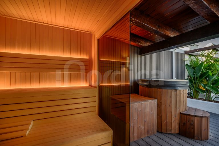 Duplex Penthouse for sale in Alcazaba Beach