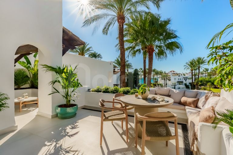 Duplex Penthouse for sale in Alcazaba Beach