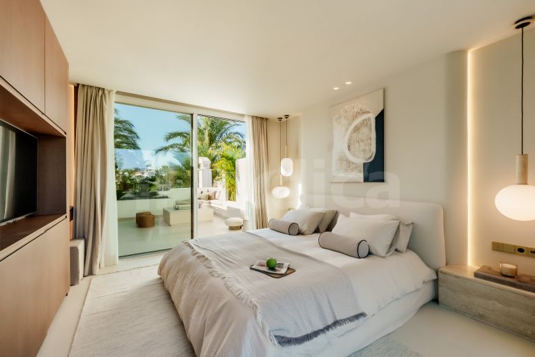 Duplex Penthouse for sale in Alcazaba Beach