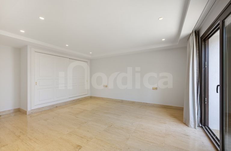 Villa zu verkaufen in El Herrojo