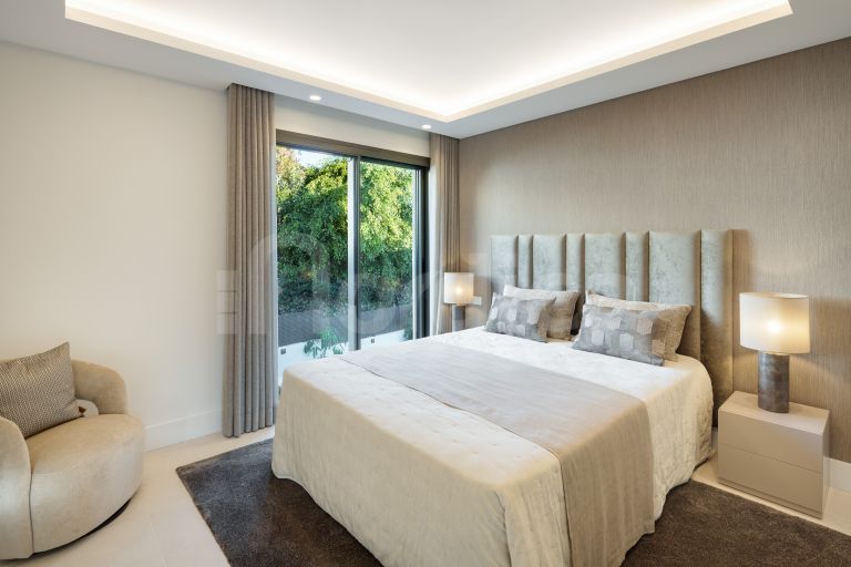 Villa for sale in Las Brisas