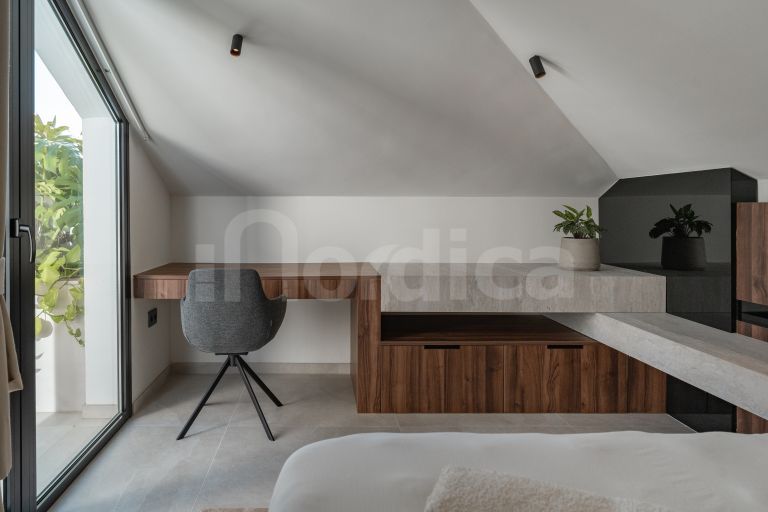 Duplex Penthouse for sale in Las Lolas