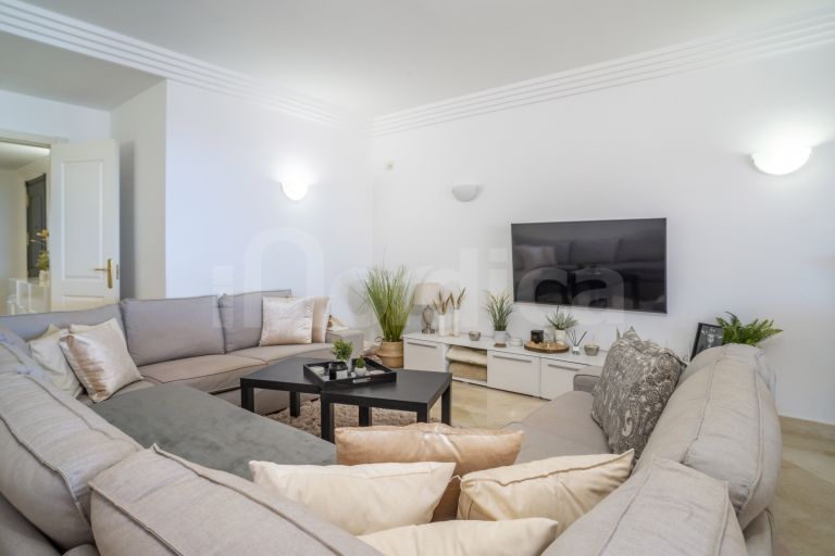 Ground Floor Apartment for sale in Albatross Hill