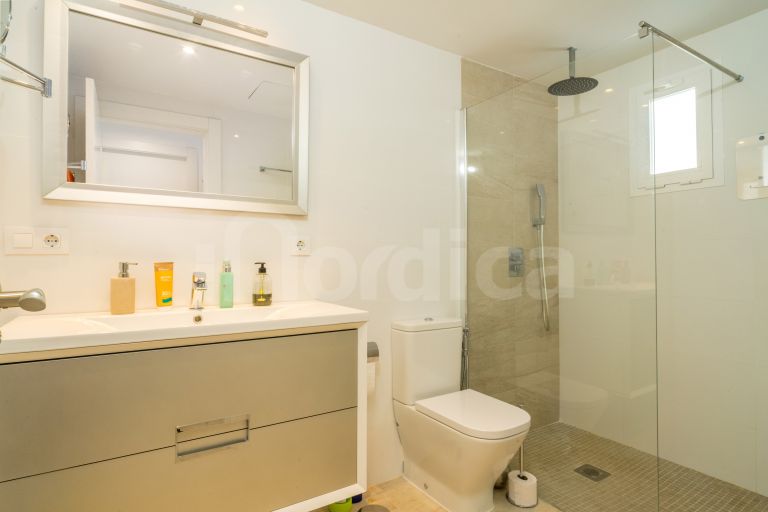 Town House for sale in Los Potros