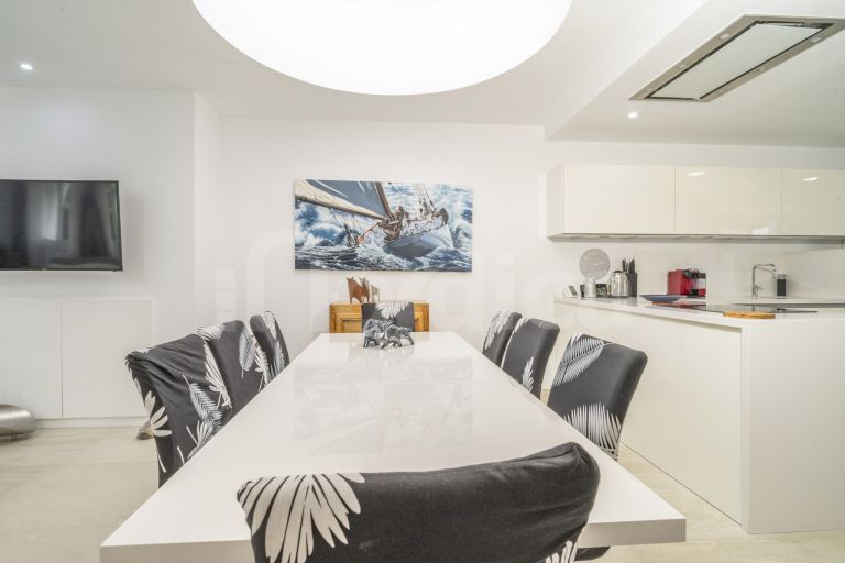 Town House for sale in Los Potros