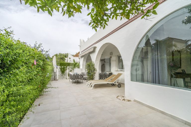 Town House for sale in Los Potros