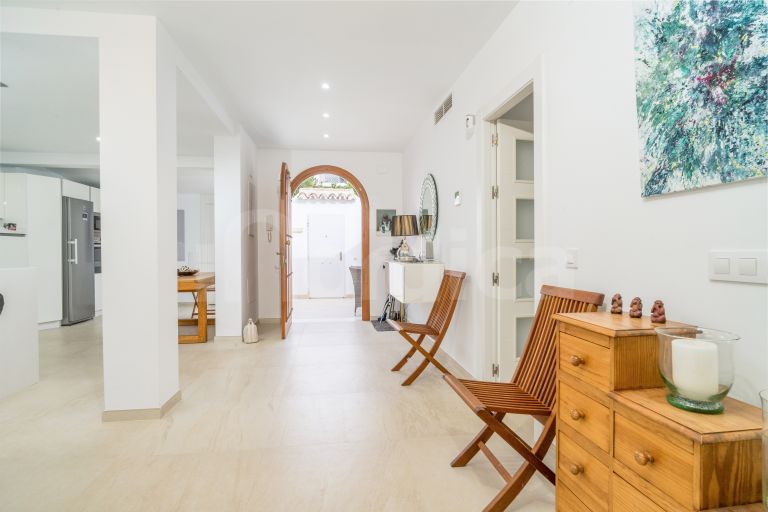 Town House for sale in Los Potros