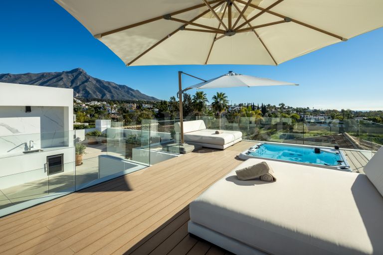 Villa zu verkaufen in Nueva Andalucia