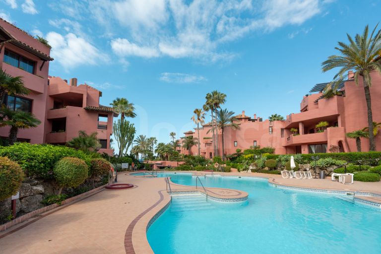 Zweistöckiges Penthouse zu verkaufen in Menara Beach