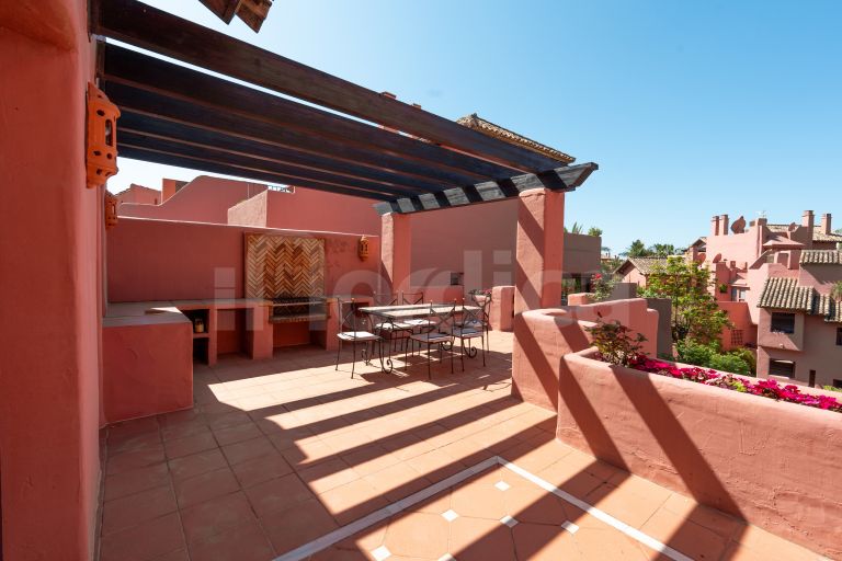 Zweistöckiges Penthouse zu verkaufen in Menara Beach