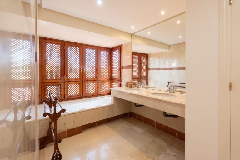 Zweistöckiges Penthouse zu verkaufen in Menara Beach