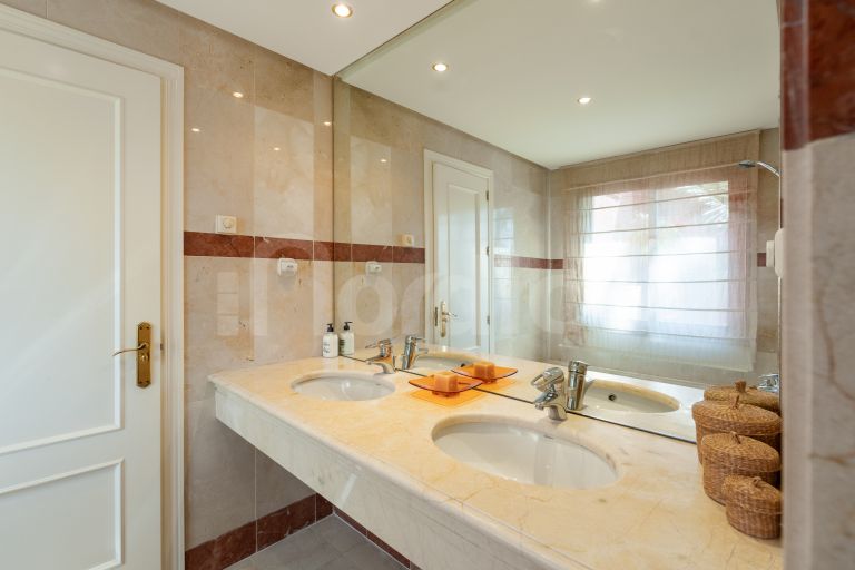 Zweistöckiges Penthouse zu verkaufen in Menara Beach