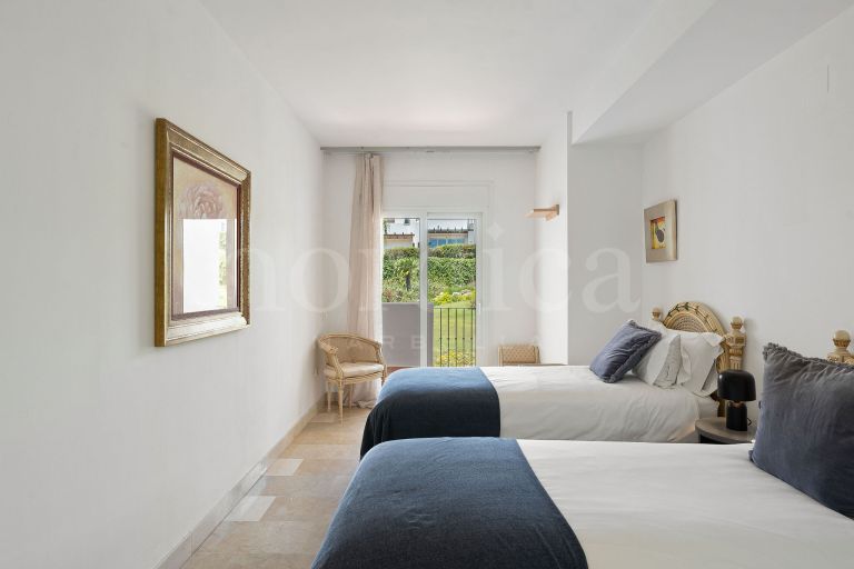 Town House for sale in Last Green