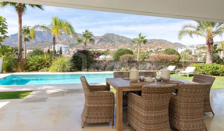 Villa for sale in La Finca Marbella