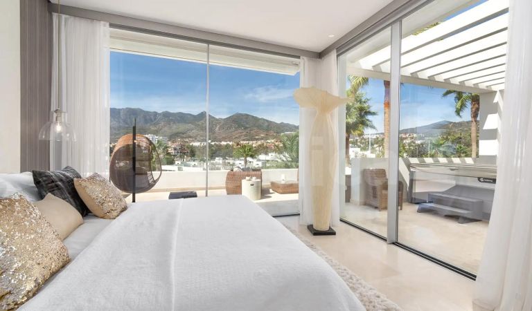 Villa for sale in La Finca Marbella