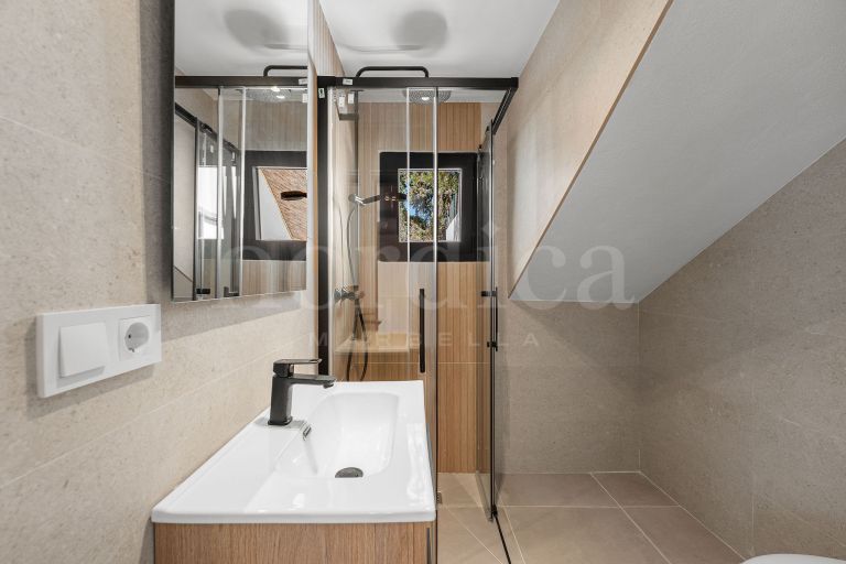Villa zu verkaufen in Nueva Andalucia