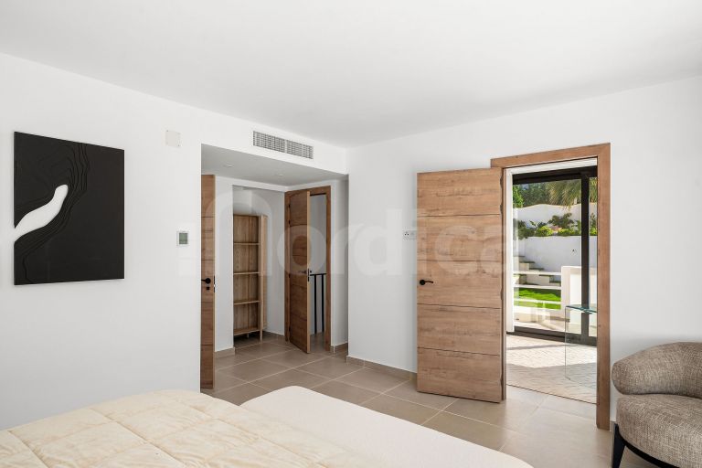 Elegant Renovated Villa in the Heart of Nueva Andalucía