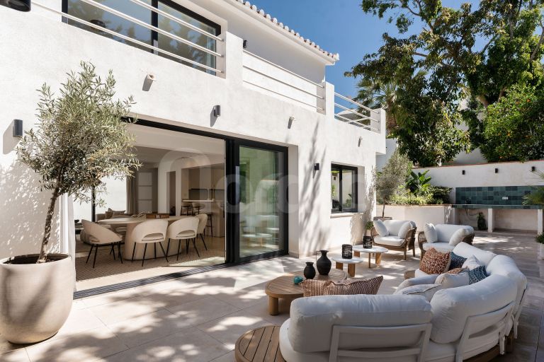 Elegant Renovated Villa in the Heart of Nueva Andalucía