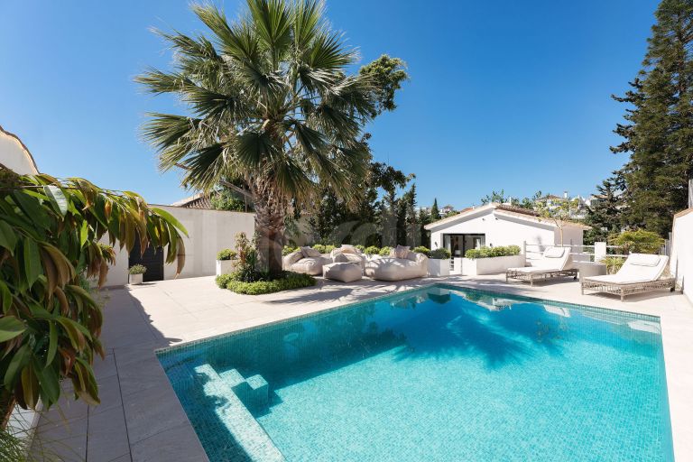 Elegant Renovated Villa in the Heart of Nueva Andalucía