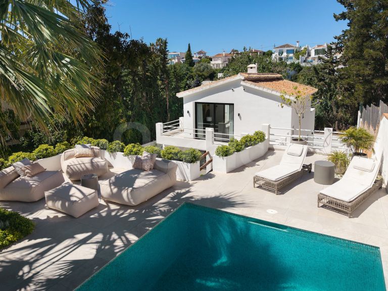 Elegant Renovated Villa in the Heart of Nueva Andalucía