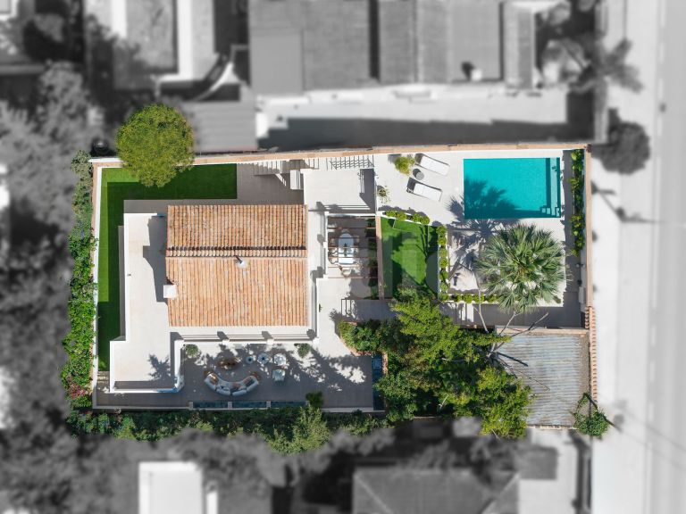 Elegant Renovated Villa in the Heart of Nueva Andalucía
