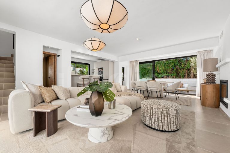 Elegant Renovated Villa in the Heart of Nueva Andalucía