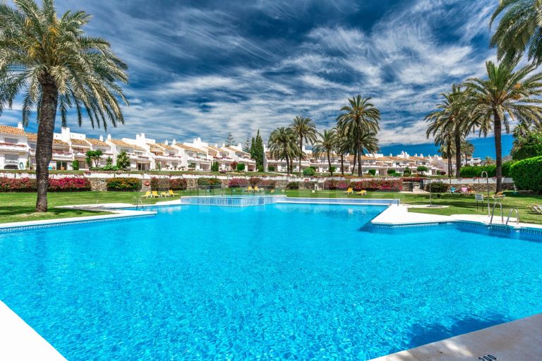 Ground Floor Apartment for sale in Andalucia Garden Club