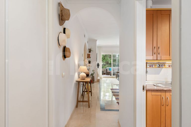 Markplanslägenhet till salu i River Garden