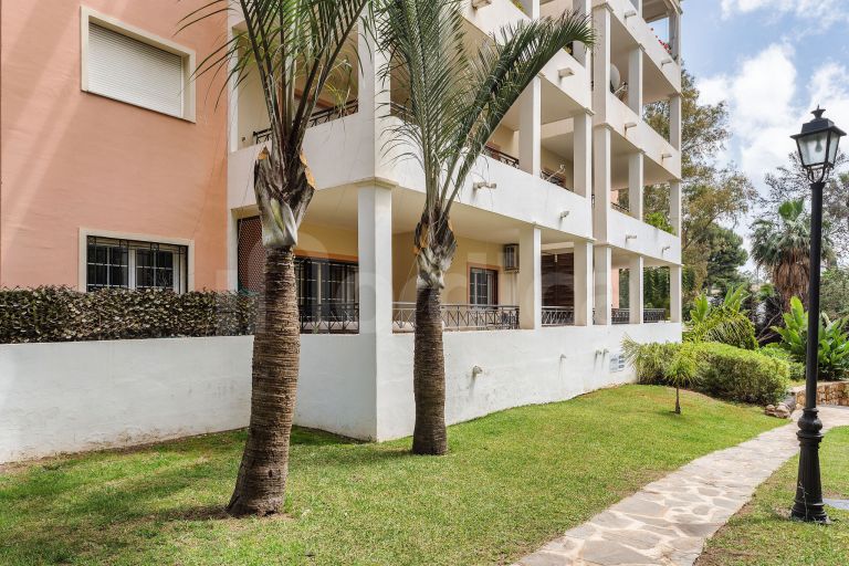 Markplanslägenhet till salu i River Garden