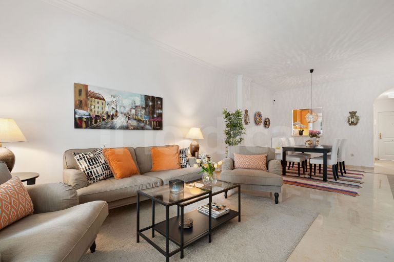 Markplanslägenhet till salu i River Garden