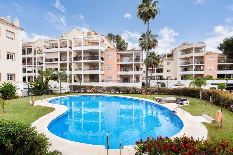 Markplanslägenhet till salu i River Garden