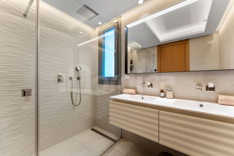 Takvåning till salu i Real de La Quinta