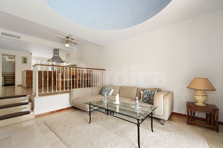 Radhus till salu i Aloha Sur 32