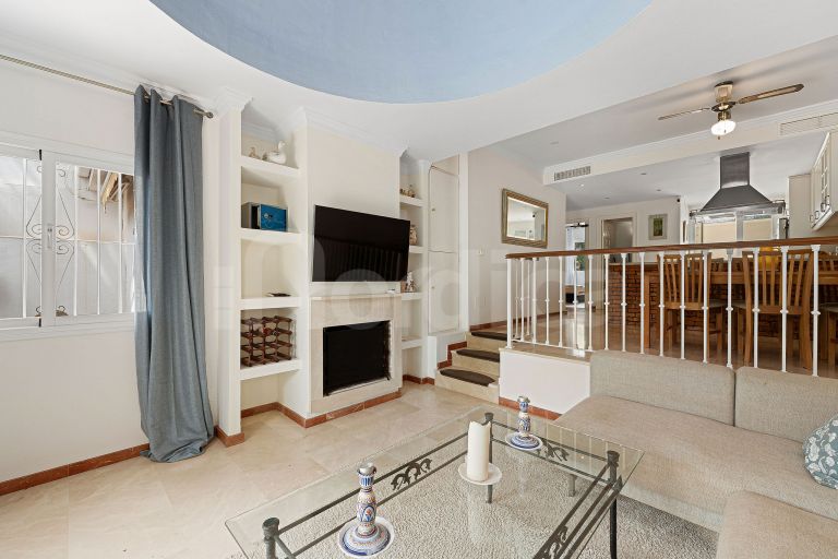 Radhus till salu i Aloha Sur 32