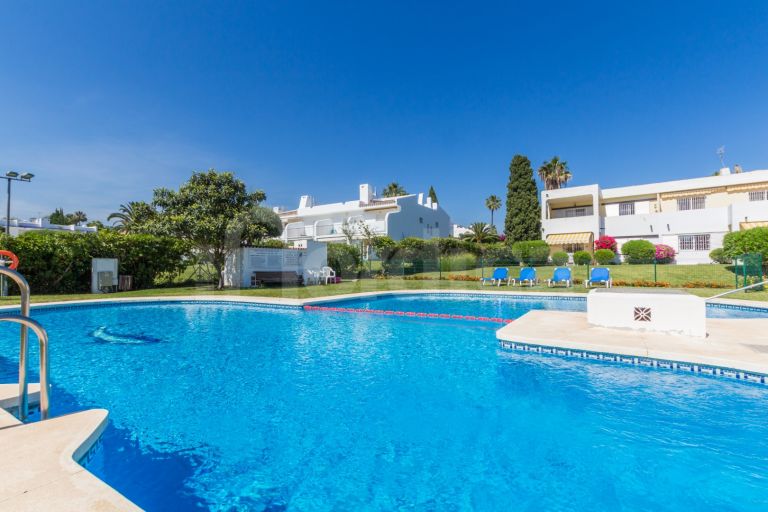 Radhus till salu i Aloha Sur 32