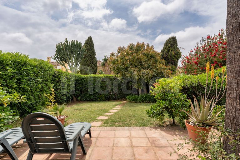 Radhus till salu i Aloha Sur 32