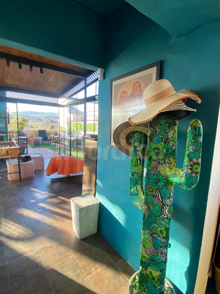 Tvåvånings takvåning till salu i Atalaya Hills