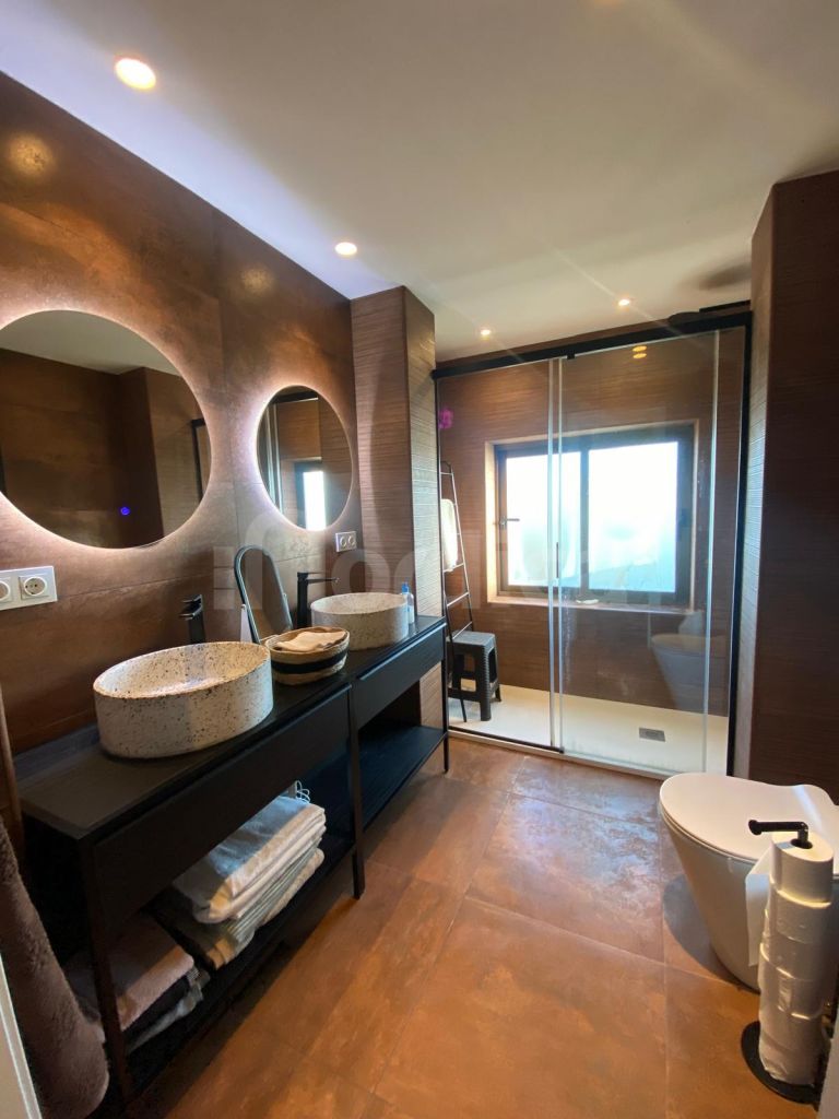 Tvåvånings takvåning till salu i Atalaya Hills