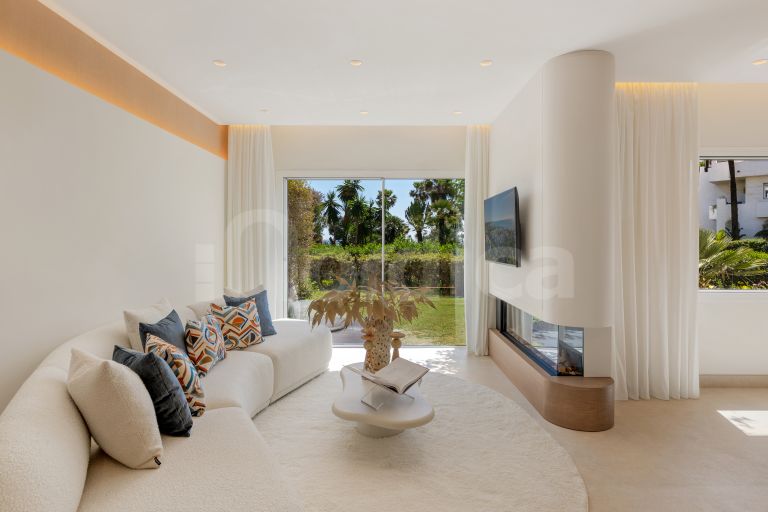 Markplanslägenhet till salu i Costalita