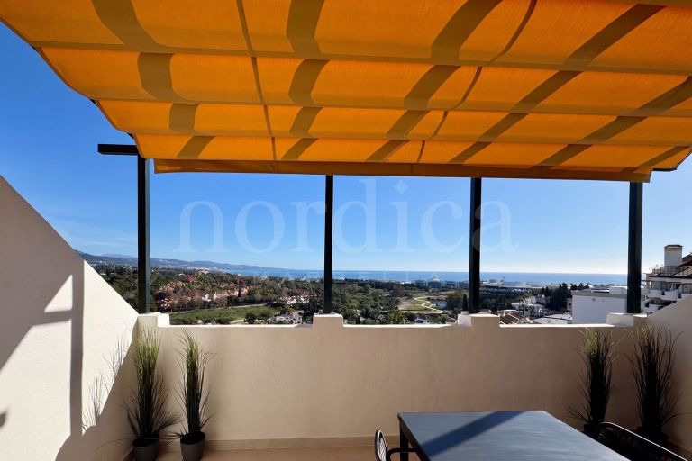 Zweistöckiges Penthouse zu verkaufen in Señorio de Aloha
